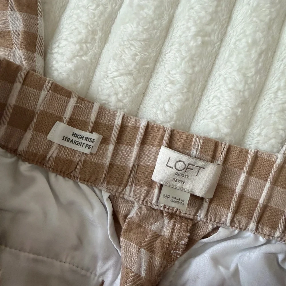 LOFT High Rise Straight Petite Pants - Picture 4 of 5